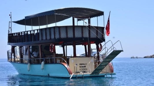 relax-yacht-tour-